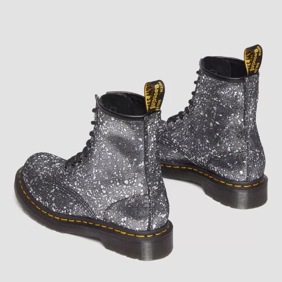 Doc Martens Boots 🩶 - Picture 4 of 9